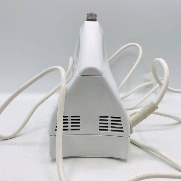 KitchenAid Classic Hand Mixer 3 Speed KHM3WH White Version Tested Working - Picture 6 of 8